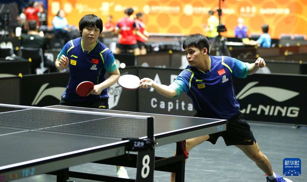 亨利等巨星 亨利等巨星