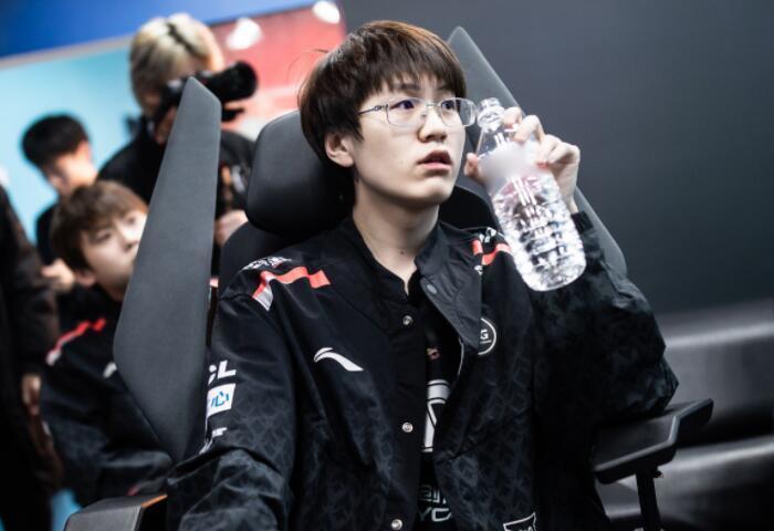 这位来自韩 这位来自韩